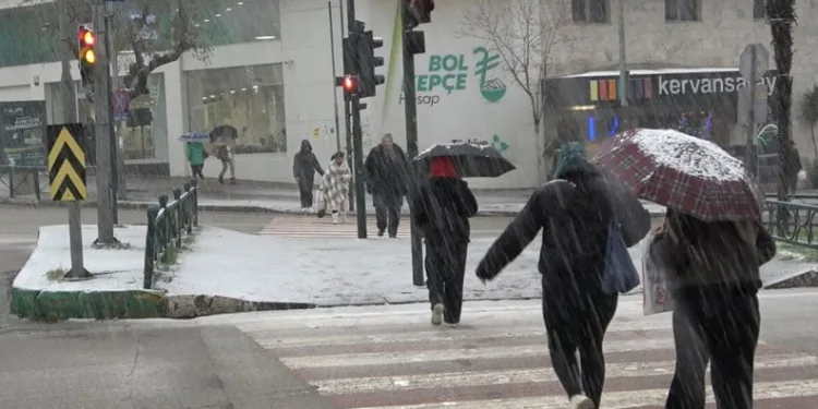 Bursa’ya kar geri dönüyor! Meteoroloji tarih verdi