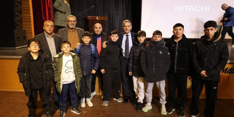 Gemlik’te Sporcu Sağlığı ve Bilinçli Antrenman Masaya Yatırıldı