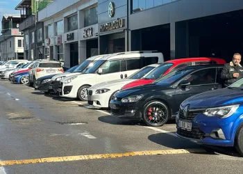 Altın ve gümüş ikinci el otomobili solladı