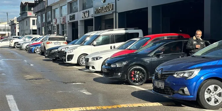 Altın ve gümüş ikinci el otomobili solladı