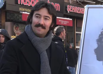 Ferdi Tayfur’a benzerliğiyle dikkat çekti, usta sanatçı unutulmadı
