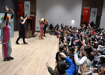 Karacabey Belediyesi’nden çocuklara unutulmaz sömestr şöleni