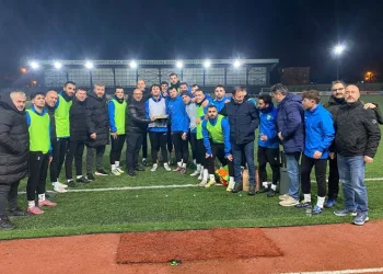 Taraftarlardan Yenişehir Belediyespora tam destek
