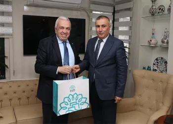Nilüfer Belediye Başkanı Özdemir’den Bursa İl Milli Eğitim Müdürü Çokgezer’e ziyaret