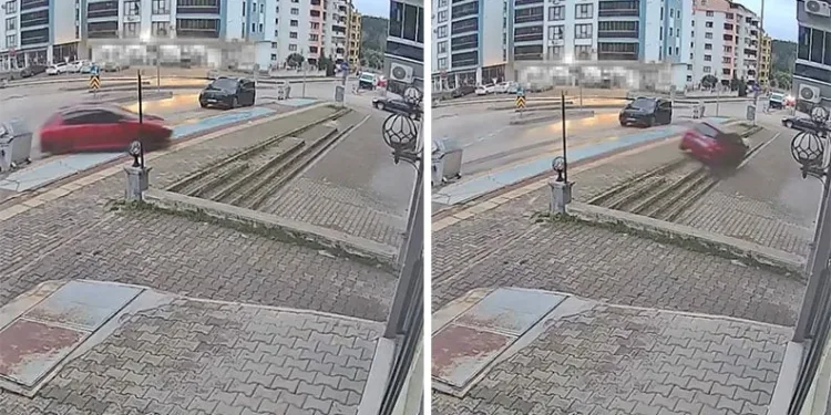 Bursa’da Kış Festivali’ne yoğun katılım trafiği felç etti