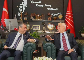 Bozbey’den Genel Başkan Özel’e ziyaret