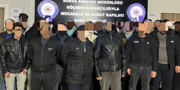 Cuma hutbesinde ‘Minberler bayrakla süslensin’ teklifi