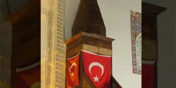 Cuma hutbesinde ‘Minberler bayrakla süslensin’ teklifi