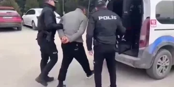 Cuma hutbesinde ‘Minberler bayrakla süslensin’ teklifi