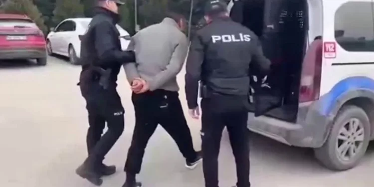 Cuma hutbesinde ‘Minberler bayrakla süslensin’ teklifi