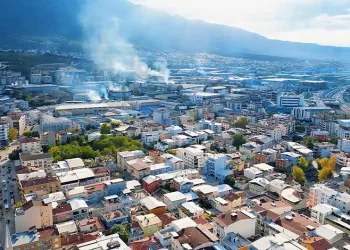 Bursa’da çay ocağında gece yarısı yangın