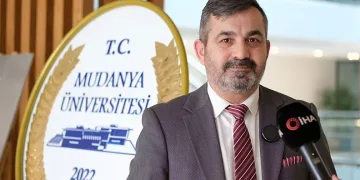 Bursa’da 36 ve 15 yıl hapis cezasıyla aranan iki katil zanlısı yakalandı