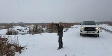 Malatya’da 2 bin rakımda dam üstlerinde kar mesaisi
