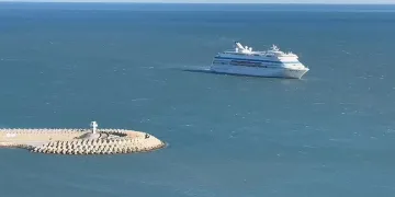 Malatya’da 2 bin rakımda dam üstlerinde kar mesaisi