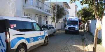 Antalya’da gümrük kaçağı güneş gözlüğü ve saat ele geçirildi