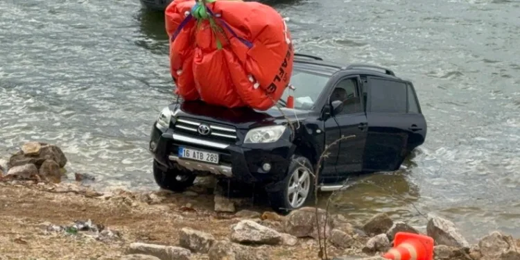 Kütahya’da kaçakçılığa darbe, 3 şüpheli gözaltına alındı