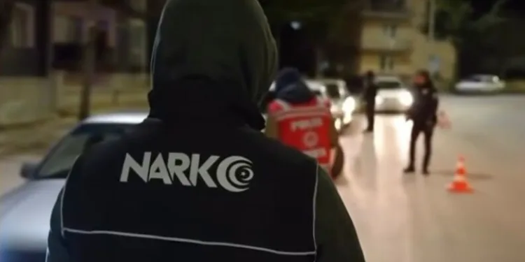Kütahya’da kaçakçılığa darbe, 3 şüpheli gözaltına alındı