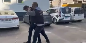 Kütahya’da kaçakçılığa darbe, 3 şüpheli gözaltına alındı