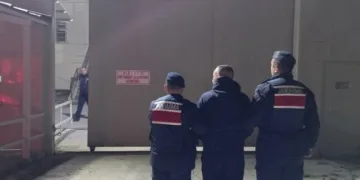 Kocaeli’de ev yangını