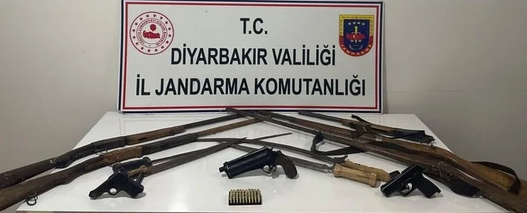 Kocaeli’de ev yangını