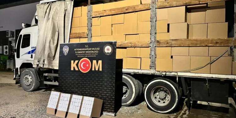 Sinop’ta motosiklet tamirhanesinde yangın: 1 yaralı