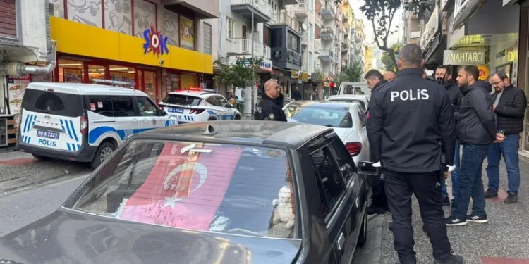 Dumandan zehirlenen 6 günlük buzağıya bagajda acil müdahale