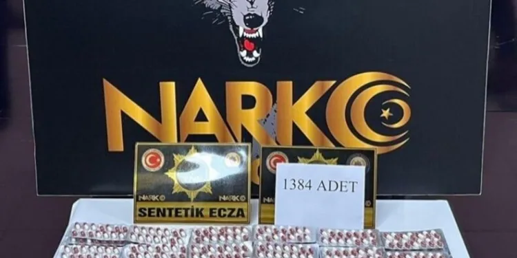 Topuklu ayakkabısıyla aracından inip servistekilere saldıran kadın sürücüye 6 bin 498 TL ceza kesildi