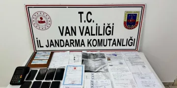 Fatih’te önce iş yerlerine ateş açtılar sonra polise silah doğrulttular