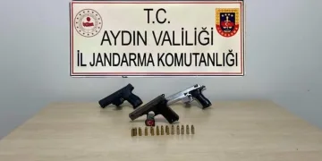 Fatih’te önce iş yerlerine ateş açtılar sonra polise silah doğrulttular