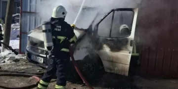 Fatih’te önce iş yerlerine ateş açtılar sonra polise silah doğrulttular