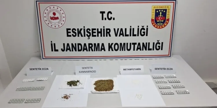 Fatih’te önce iş yerlerine ateş açtılar sonra polise silah doğrulttular