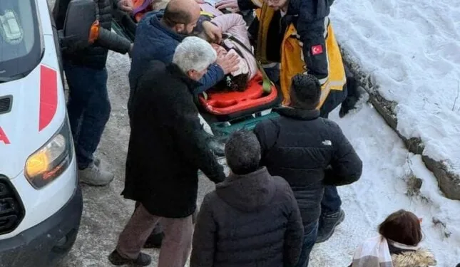 Fatih’te önce iş yerlerine ateş açtılar sonra polise silah doğrulttular