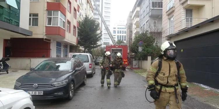 Fatih’te önce iş yerlerine ateş açtılar sonra polise silah doğrulttular