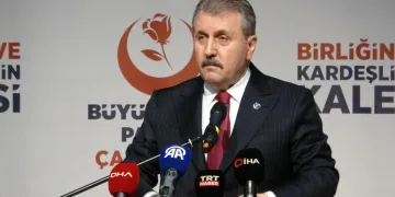 Kasapoğlu: “Gazeteciler sadece haber yapan değil, toplumun hafızasını tutan insanlardır”