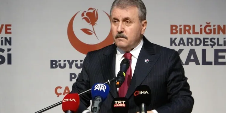 Kasapoğlu: “Gazeteciler sadece haber yapan değil, toplumun hafızasını tutan insanlardır”