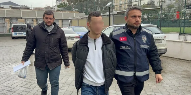 Edirne’de kar kent merkezinde etkisini azalttı, ilçelerde kar küremesi devam ediyor