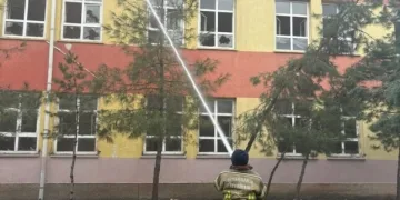 Oktay Kaynarca ve Emel Müftüoğlu’nun da aralarında bulunduğu şüpheliler sağlık kontrolüne getirildi