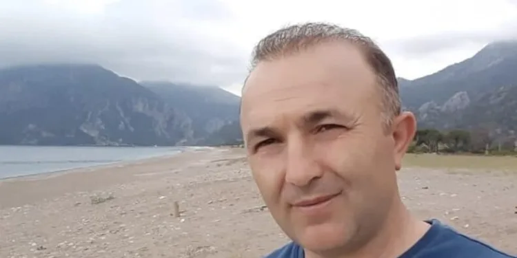 Antalya’da jandarmadan kaçak parfüm operasyonu