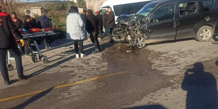 Antalya’da jandarmadan kaçak parfüm operasyonu