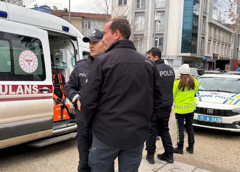 Antalya’da jandarmadan kaçak parfüm operasyonu
