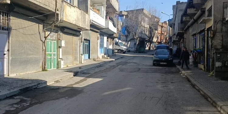 Antalya’da jandarmadan kaçak parfüm operasyonu