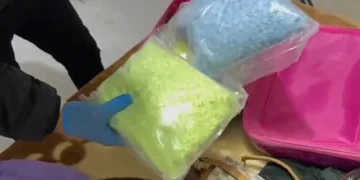 Serik’te devrilen kamyonetin sürücüsü ağır yaralandı
