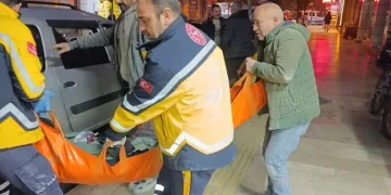 Mardin’de seyir halindeki otomobil alev aldı