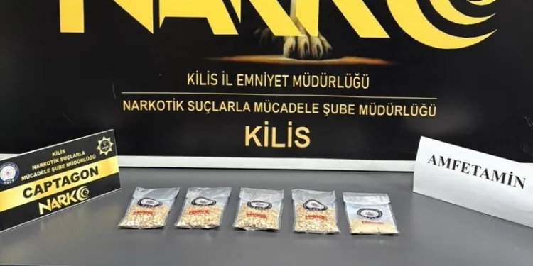 Arkadaşlarıyla alkol aldıktan rahatsızlandı, evinde hayatını kaybetti