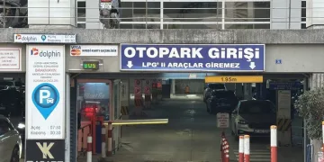 Arkadaşlarıyla alkol aldıktan rahatsızlandı, evinde hayatını kaybetti