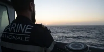 Harmankaya Tabiat Kanyonu’nun yolunu düşen kaya parçası jandarma tarafından kaldırıldı