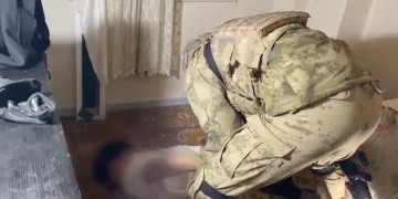 Harmankaya Tabiat Kanyonu’nun yolunu düşen kaya parçası jandarma tarafından kaldırıldı