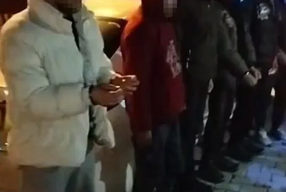 Harmankaya Tabiat Kanyonu’nun yolunu düşen kaya parçası jandarma tarafından kaldırıldı