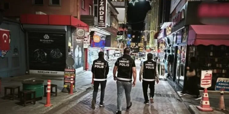 Isparta’da 1 haftalık narkotik operasyonlarında 7 şüpheli tutuklandı