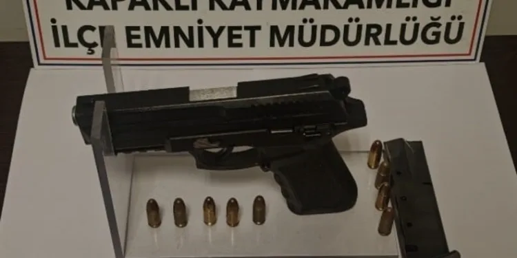 Zehirlenen 8 güvenlik görevlisi hastaneye kaldırıldı